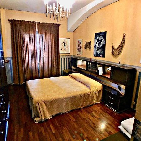 Elegante Appartamento Vicino Al Centro Torino Exterior foto