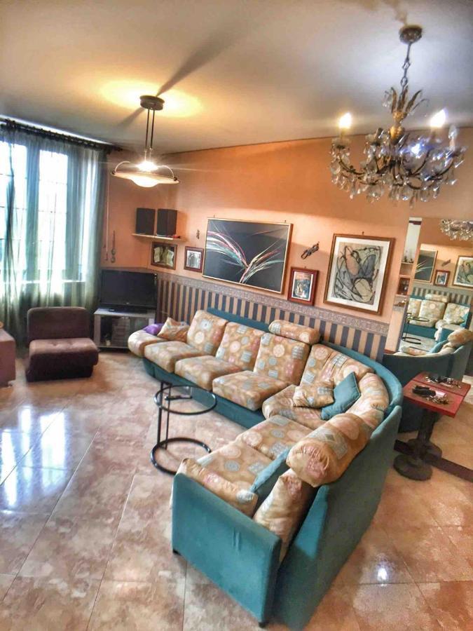 Elegante Appartamento Vicino Al Centro Torino Exterior foto